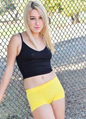 Elexis Cute Yellow Shorts Picture 1